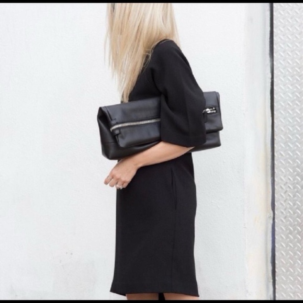Aritzia SIX ELEVEN huggable Clutch